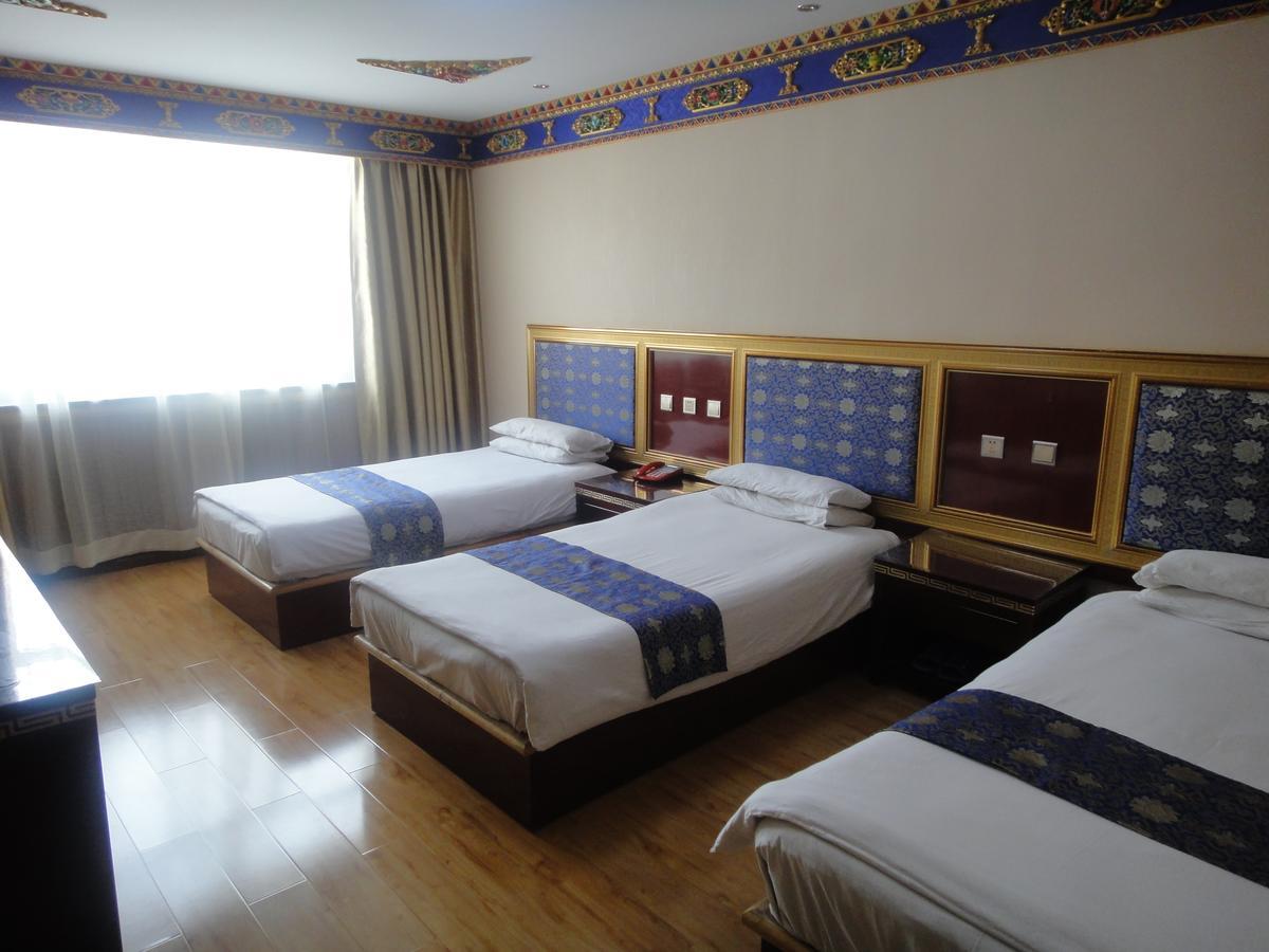 שיאחה Overseas Tibetan Hotel מראה חיצוני תמונה