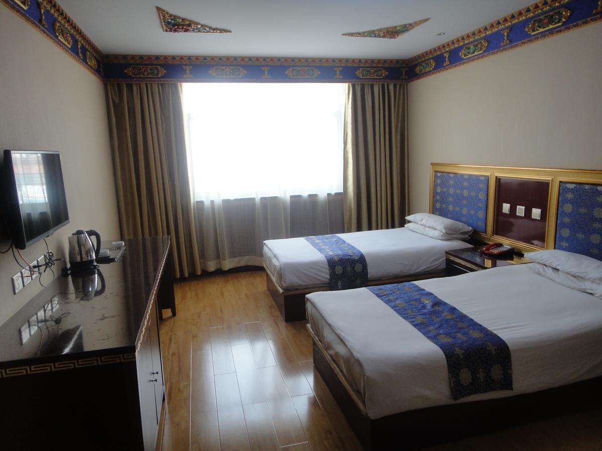 שיאחה Overseas Tibetan Hotel מראה חיצוני תמונה