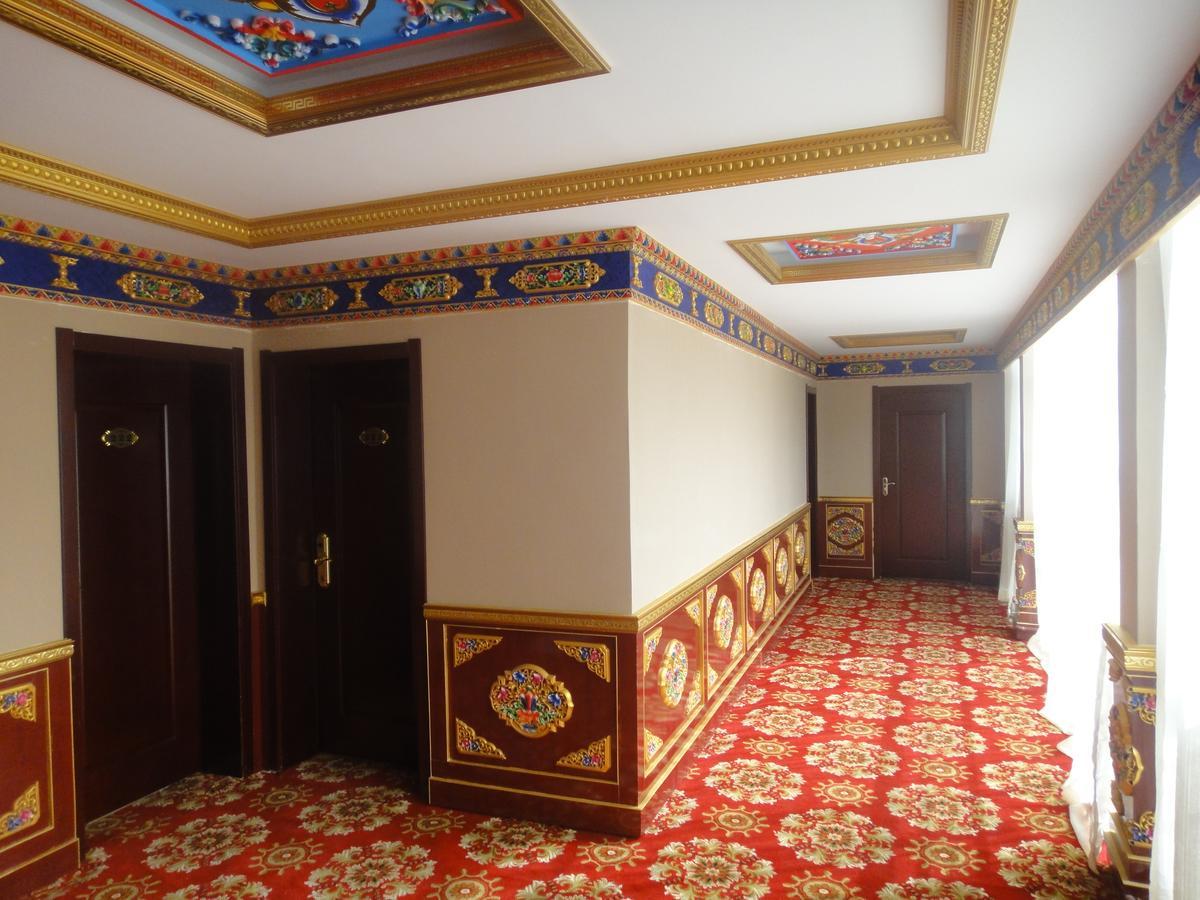 שיאחה Overseas Tibetan Hotel מראה חיצוני תמונה