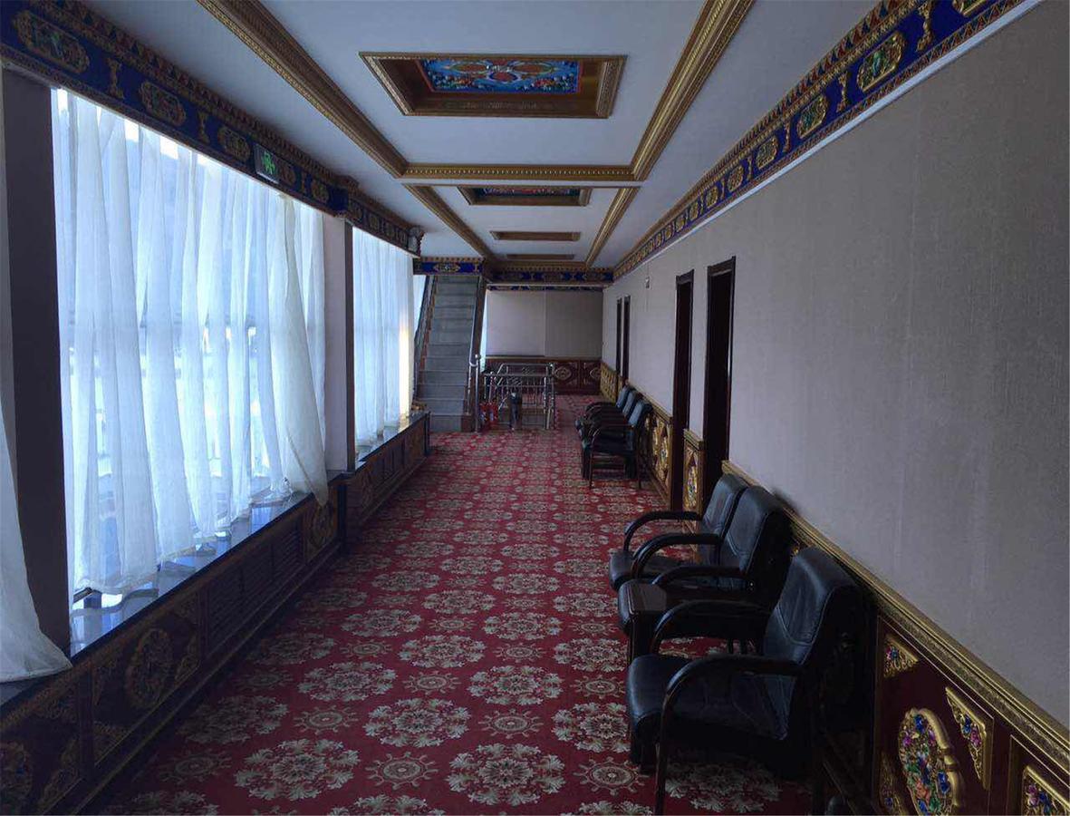 שיאחה Overseas Tibetan Hotel מראה חיצוני תמונה